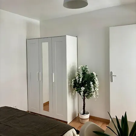 Quartier Republique 4 Personnes Apartment
